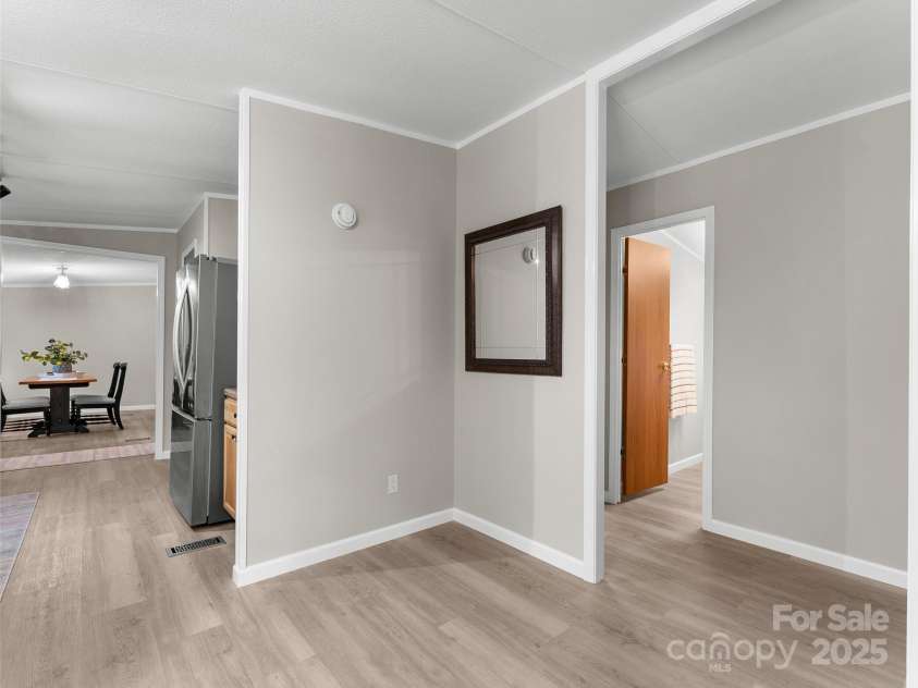 25 Overbrook Drive, Saluda, NC 28773.  MLS# CAR4306681, YatesRealty ID 981. 