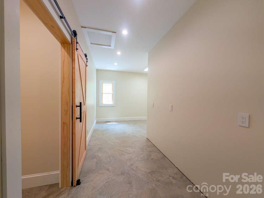 338 Majestic Mountain Drive, Burnsville, NC 28714.  MLS# CAR4277521, YatesRealty ID 981. 