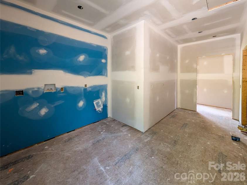 338 Majestic Mountain Drive, Burnsville, NC 28714.  MLS# CAR4277521, YatesRealty ID 981. Laundry Room