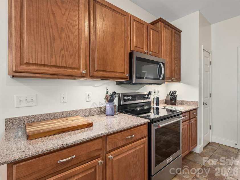 26 Lancaster Lane, Weaverville, NC 28787.  MLS# CAR4367882, YatesRealty ID 9810. 