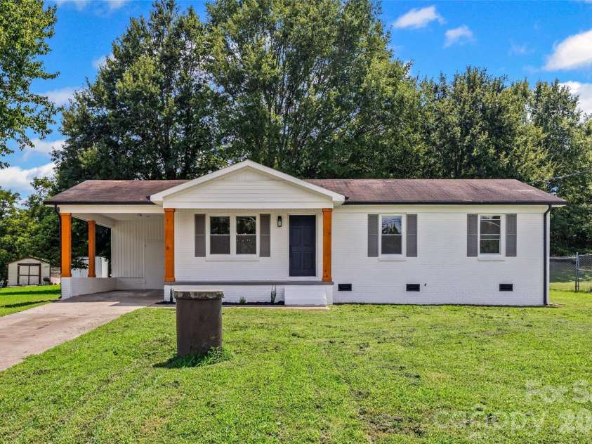 403 Murdock Circle, Shelby, NC 28150.  MLS# CAR4367930, YatesRealty ID 9811. 