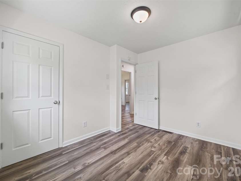 403 Murdock Circle, Shelby, NC 28150.  MLS# CAR4367930, YatesRealty ID 9811. 