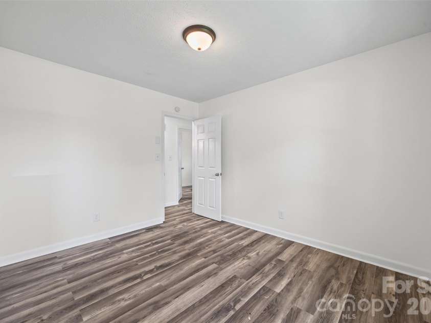403 Murdock Circle, Shelby, NC 28150.  MLS# CAR4367930, YatesRealty ID 9811. 