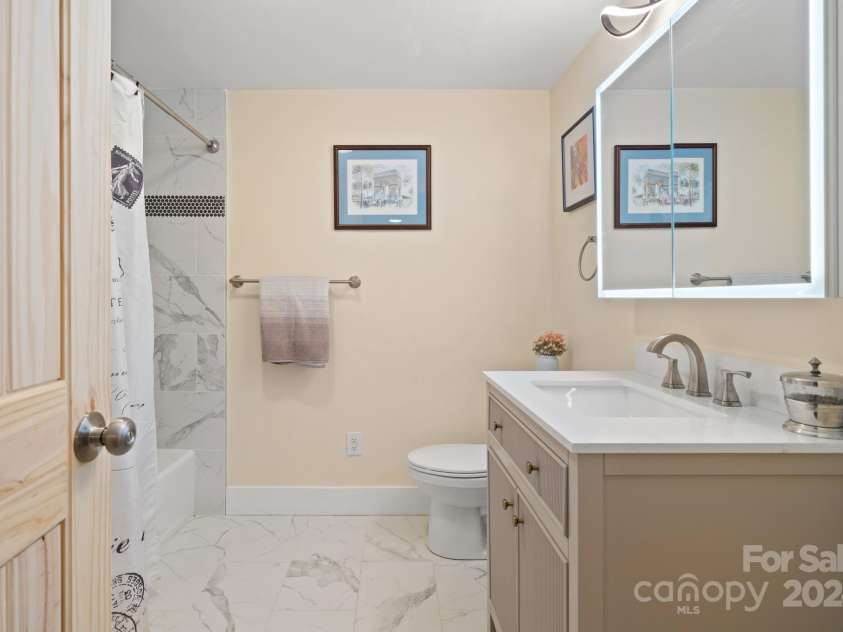 104 Maney Avenue, Asheville, NC 28804.  MLS# CAR4155681, YatesRealty ID 9812. 