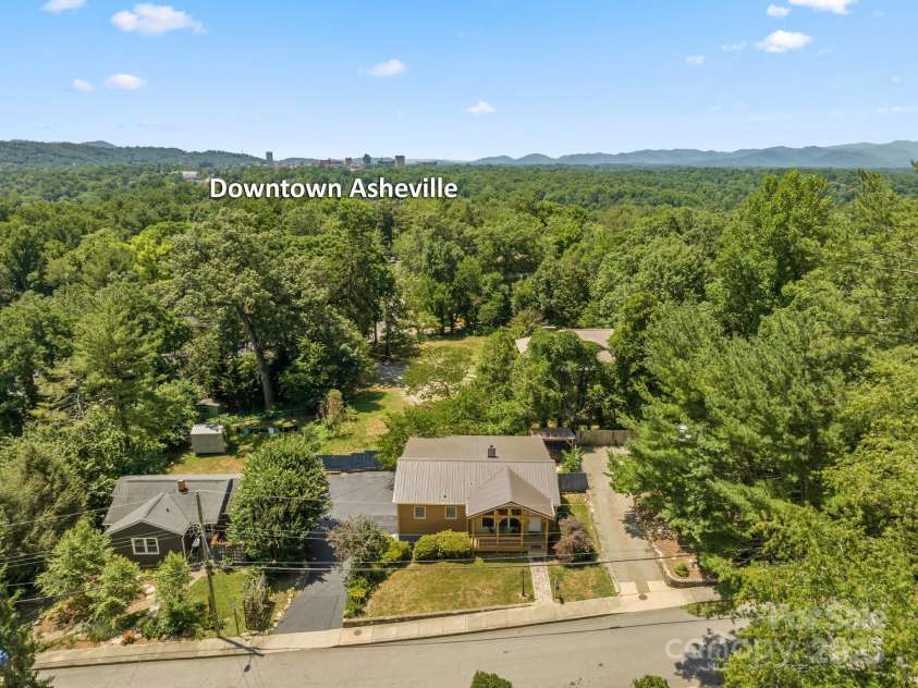 104 Maney Avenue, Asheville, NC 28804.  MLS# CAR4155681, YatesRealty ID 9812. 