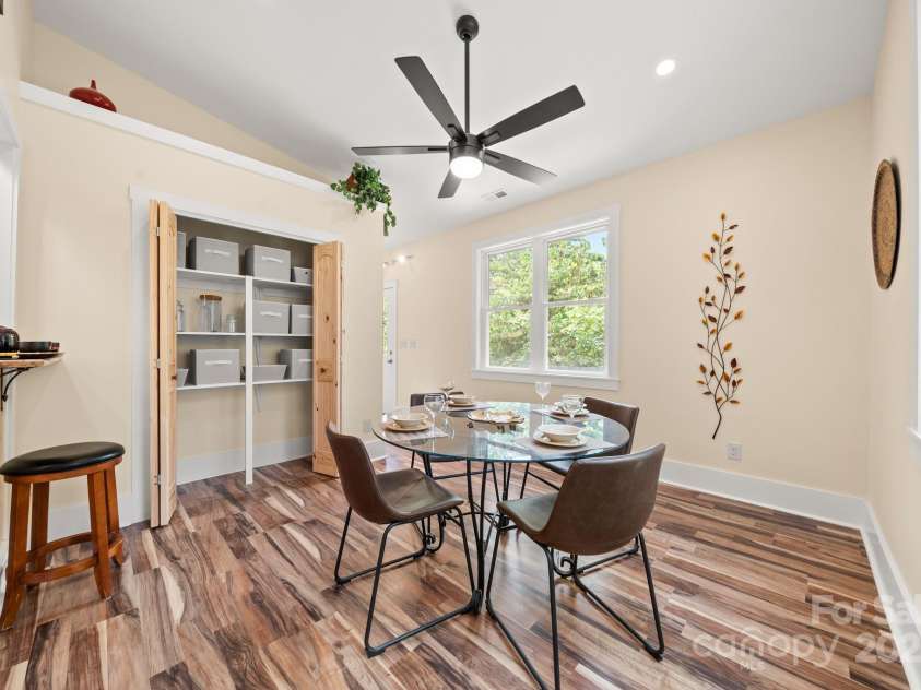 104 Maney Avenue, Asheville, NC 28804.  MLS# CAR4155681, YatesRealty ID 9812. 