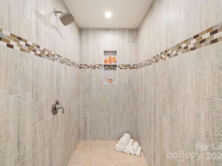 104 Maney Avenue, Asheville, NC 28804.  MLS# CAR4155681, YatesRealty ID 9812. 