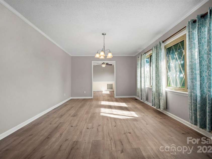147 Tara Place, Forest City, NC 28043.  MLS# CAR4170856, YatesRealty ID 9813. Living Room