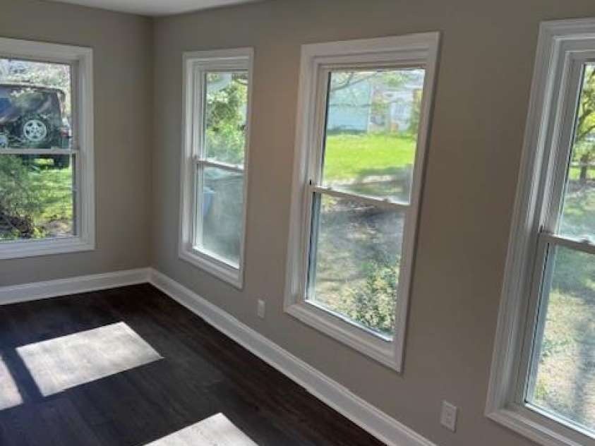 806 4th Street Drive, Hickory, NC 28601.  MLS# CAR4367995, YatesRealty ID 9813. 