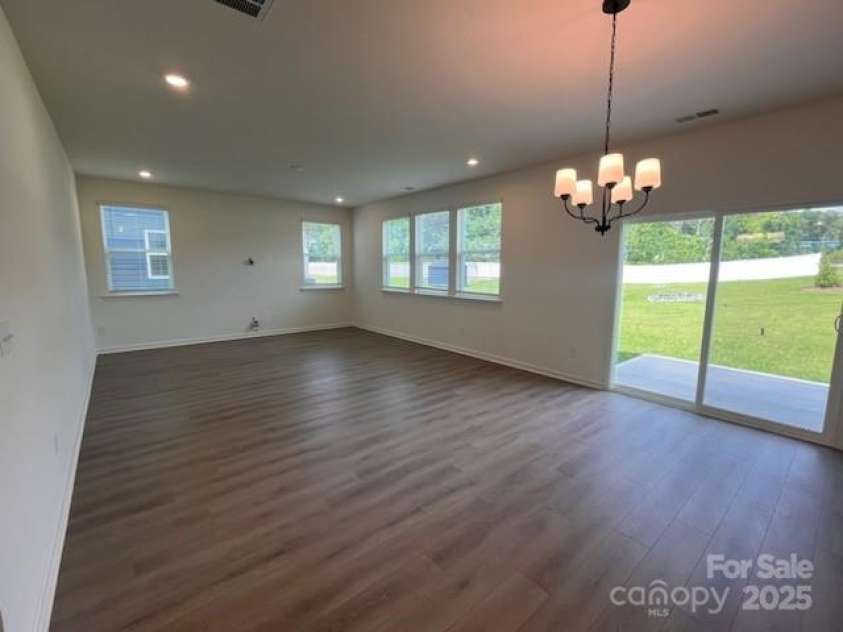 12131 Plummer Court, Midland, NC 28107.  MLS# CAR4216972, YatesRealty ID 9814. Family Room and Nook