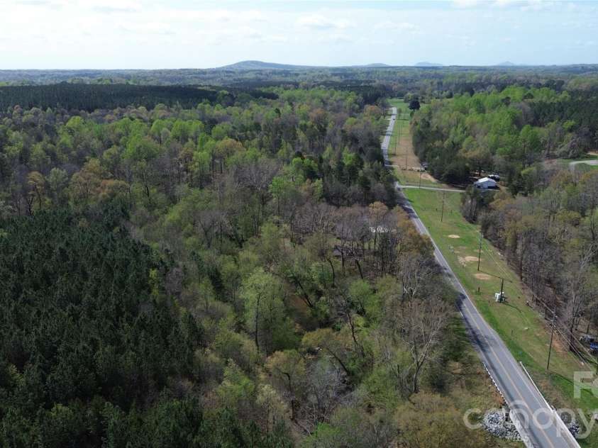 3441 Laboratory Road, Lincolnton, NC 28092.  MLS# CAR4363352, YatesRealty ID 9817. 