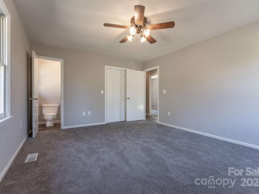 504 Crawley Gin Road, Shelby, NC 28150.  MLS# CAR4199877, YatesRealty ID 9817. 