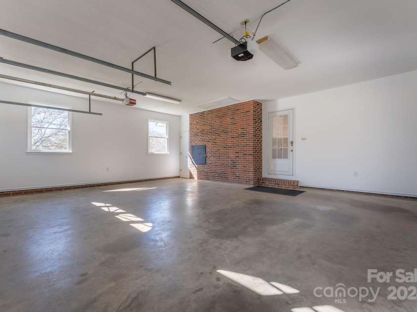 504 Crawley Gin Road, Shelby, NC 28150.  MLS# CAR4199877, YatesRealty ID 9817. 