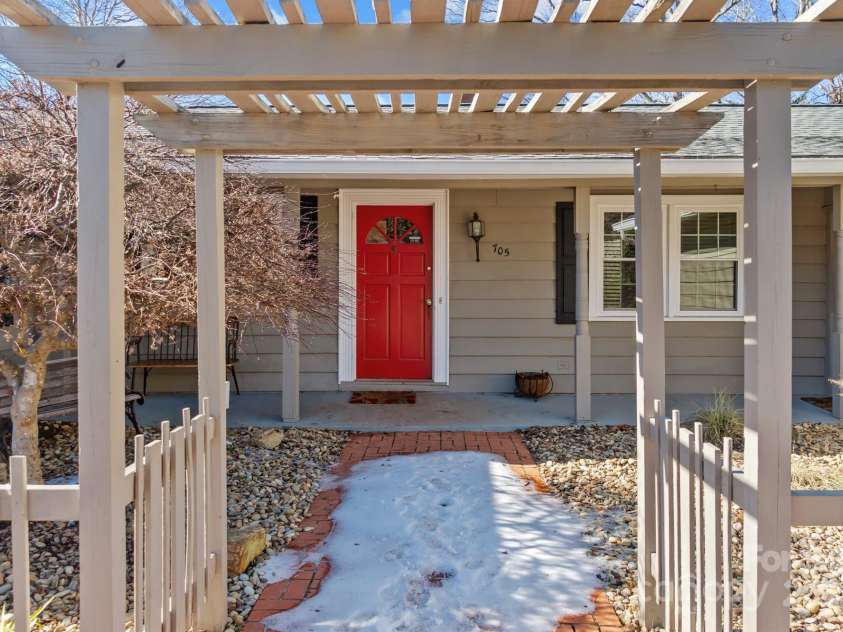 705 Hooper Creek Road, Tryon, NC 28782.  MLS# CAR4214441, YatesRealty ID 9818. 