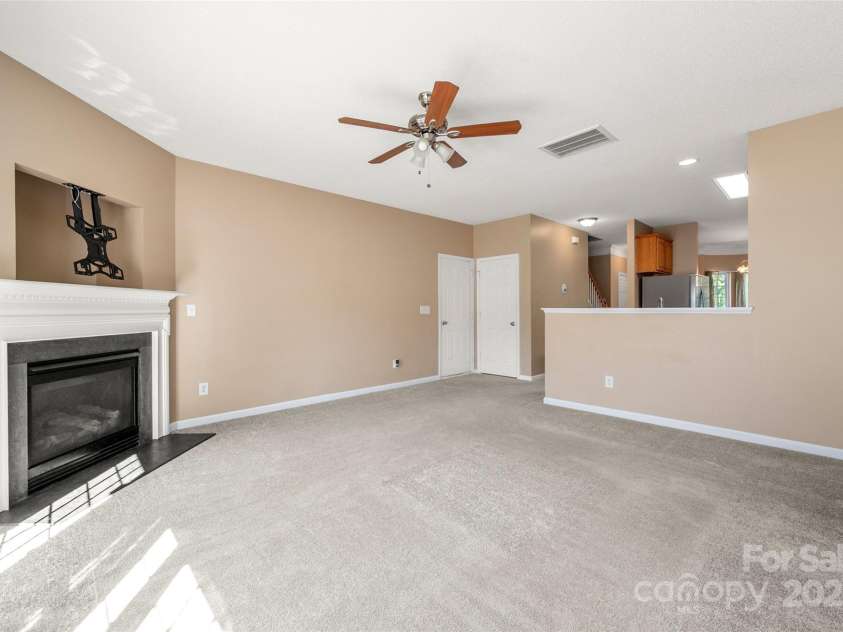 6934 Tanners Creek Drive, Huntersville, NC 28078.  MLS# CAR4303299, YatesRealty ID 9819. 