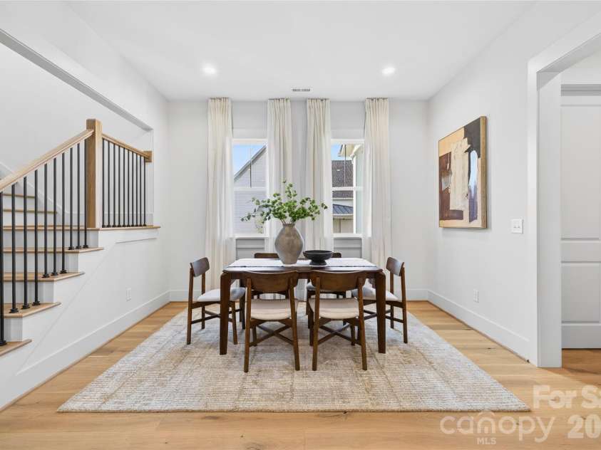 7245 Westrow Avenue, Charlotte, NC 28278.  MLS# CAR4314661, YatesRealty ID 982. Large open dining space perfect for family gatherings.