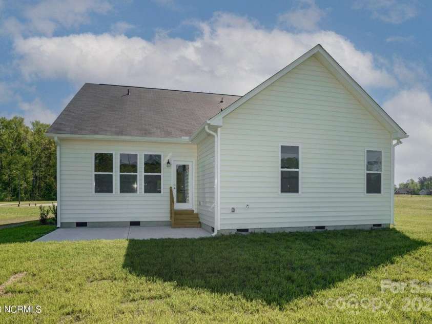 804 Pierce Avenue, Mount Holly, NC 28120.  MLS# CAR4211394, YatesRealty ID 982. 