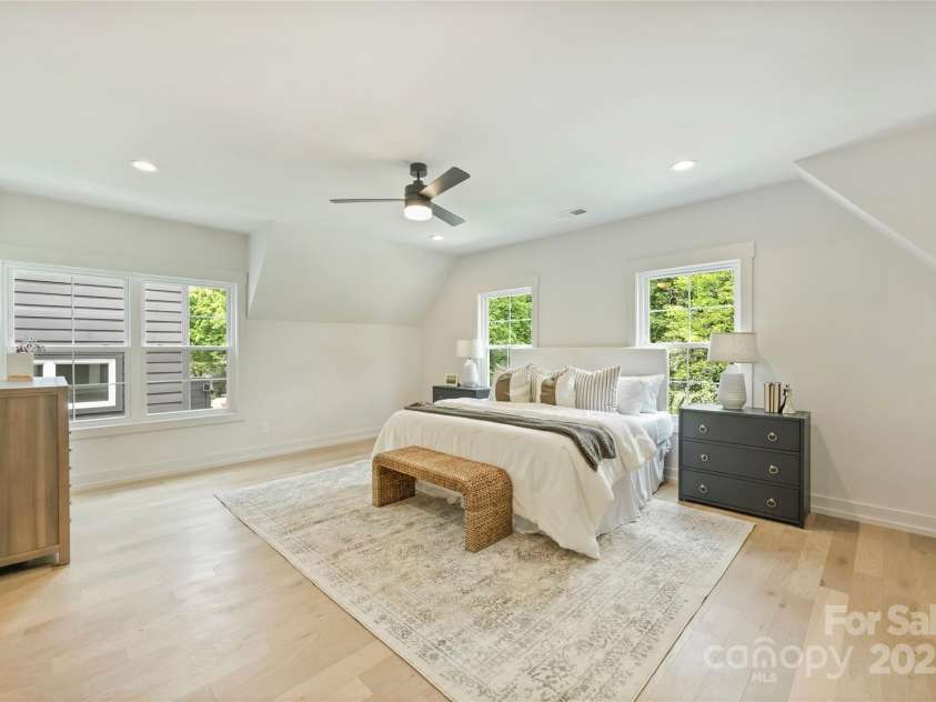 205 Coxe Avenue, Charlotte, NC 28208.  MLS# CAR4251010, YatesRealty ID 9820. Primary bedroom