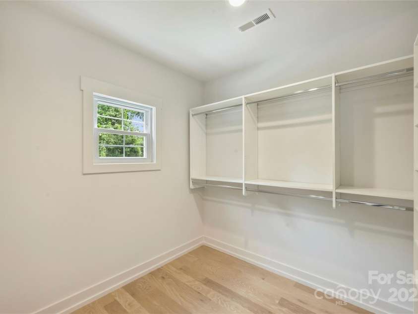 205 Coxe Avenue, Charlotte, NC 28208.  MLS# CAR4251010, YatesRealty ID 9820. Primary closet
