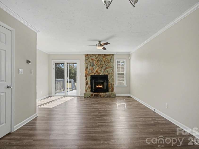 8221 Circle Tree Lane, Charlotte, NC 28277.  MLS# CAR4344771, YatesRealty ID 9820. 