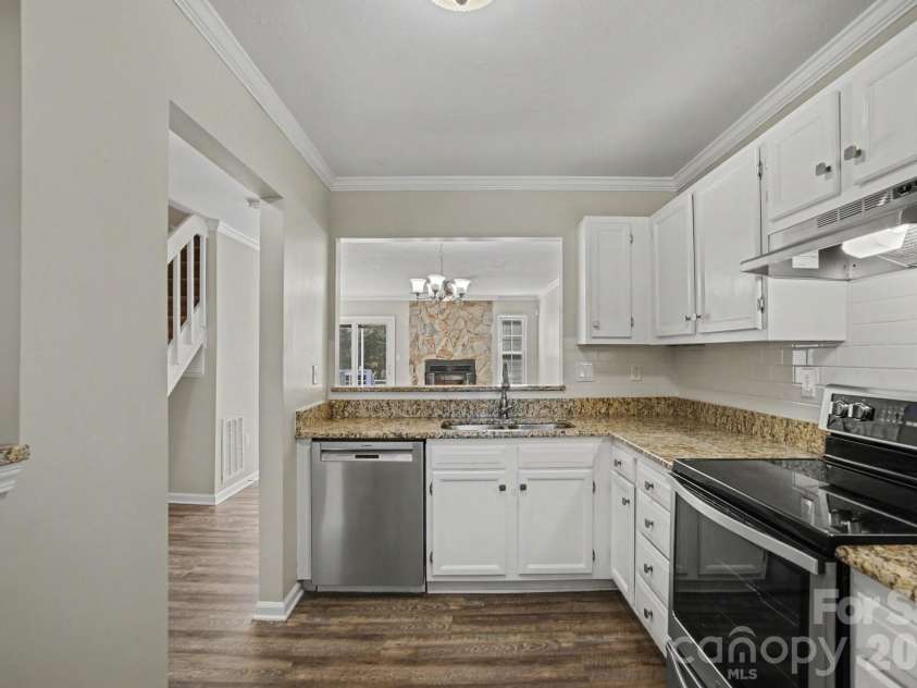 8221 Circle Tree Lane, Charlotte, NC 28277.  MLS# CAR4344771, YatesRealty ID 9820. 