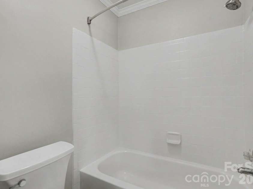 8221 Circle Tree Lane, Charlotte, NC 28277.  MLS# CAR4344771, YatesRealty ID 9820. 