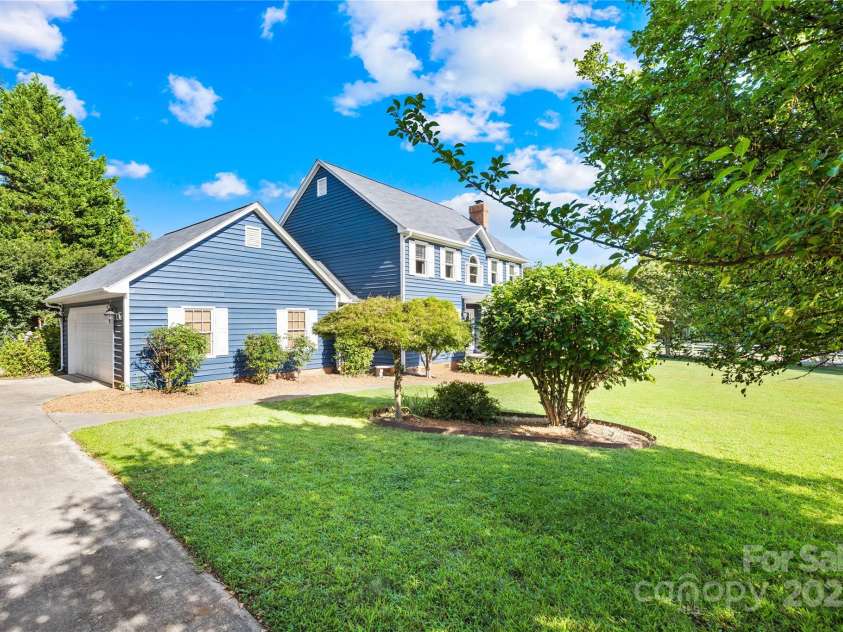106 Chatworth Lane, Mooresville, NC 28117.  MLS# CAR4302174, YatesRealty ID 9821. 