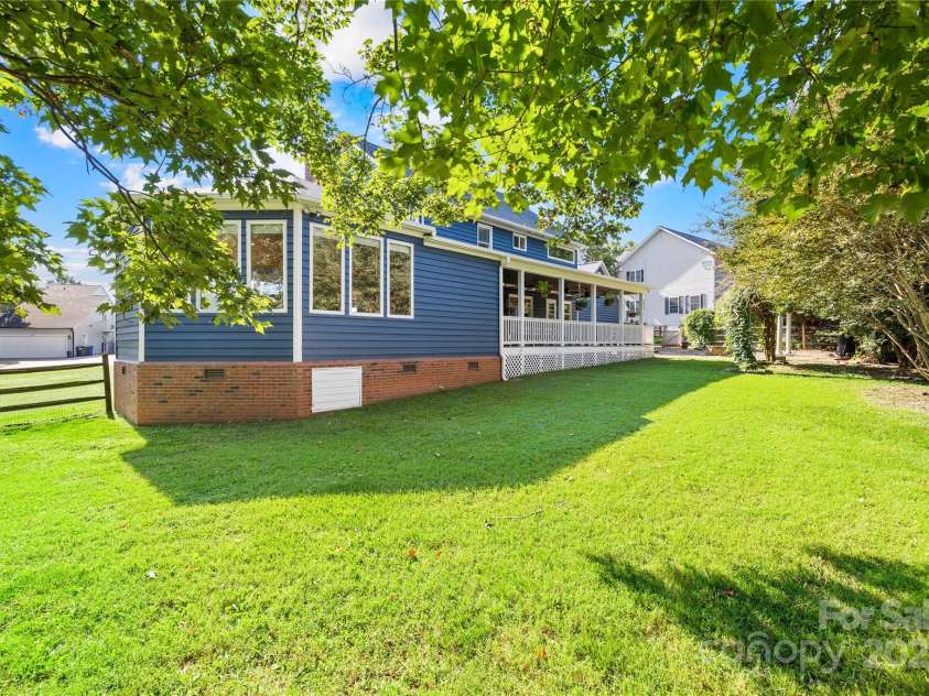 106 Chatworth Lane, Mooresville, NC 28117.  MLS# CAR4302174, YatesRealty ID 9821. 