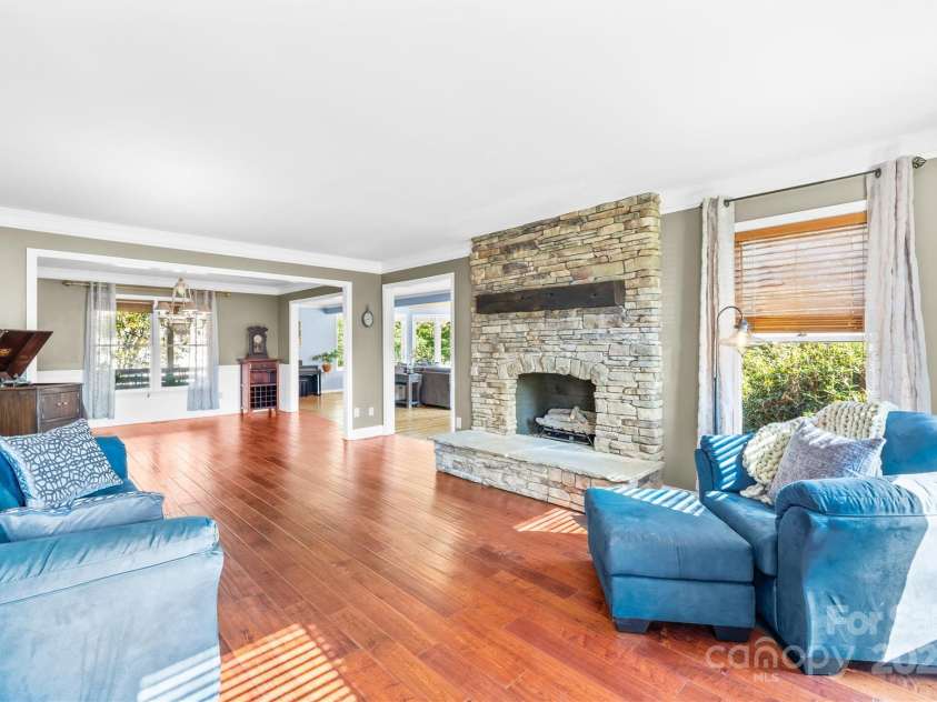 106 Chatworth Lane, Mooresville, NC 28117.  MLS# CAR4302174, YatesRealty ID 9821. 