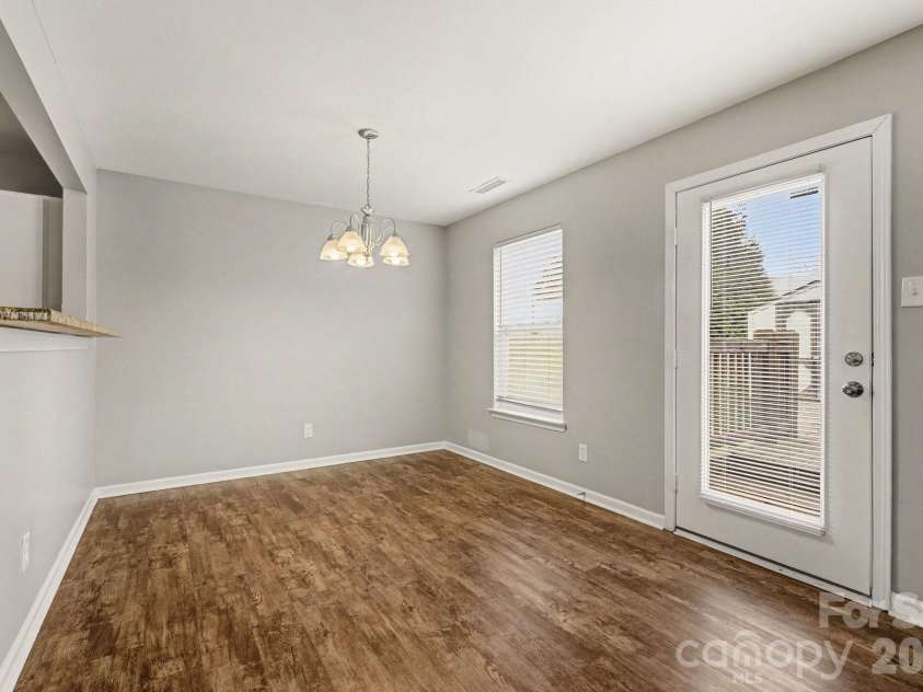 4226 Quinn Drive, Charlotte, NC 28269.  MLS# CAR4351167, YatesRealty ID 9821. 
