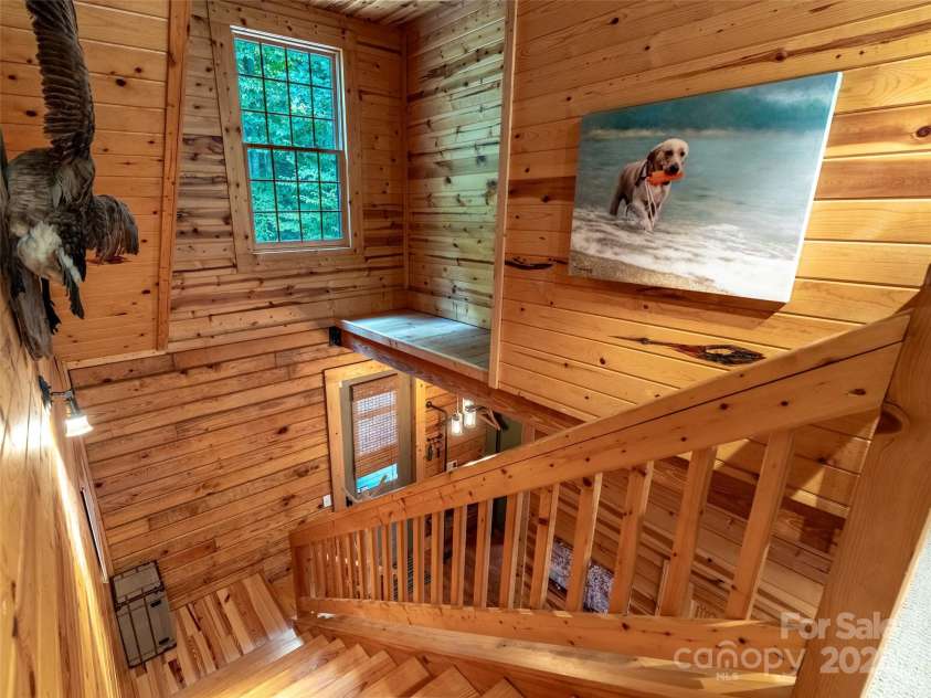128 Hadleigh Way, Burnsville, NC 28714.  MLS# CAR4178760, YatesRealty ID 9822. 