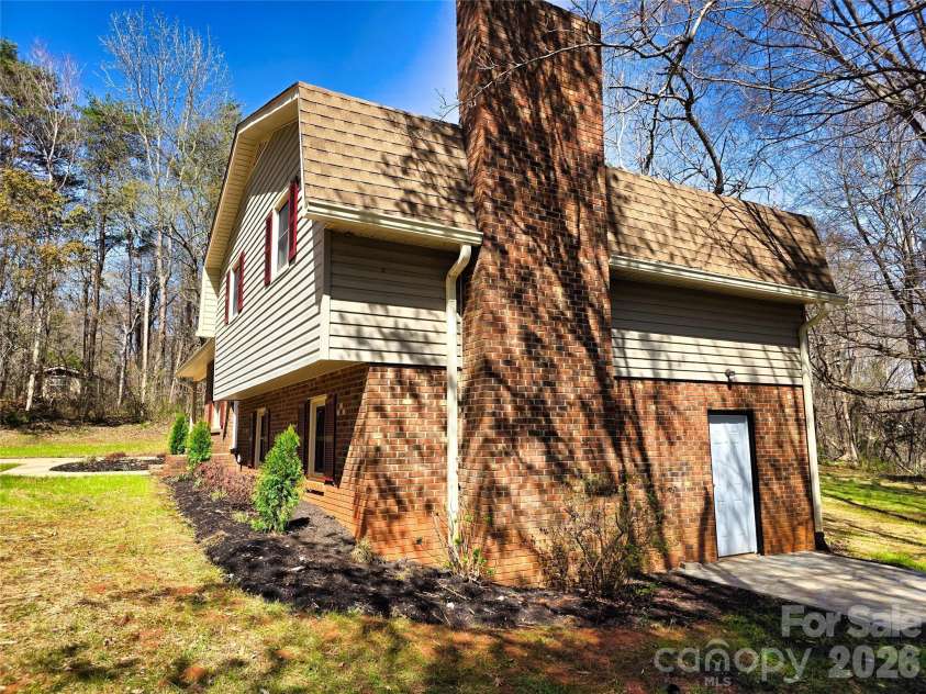 323 Mount Bethel Road, Harmony, NC 28634.  MLS# CAR4357269, YatesRealty ID 9824. 