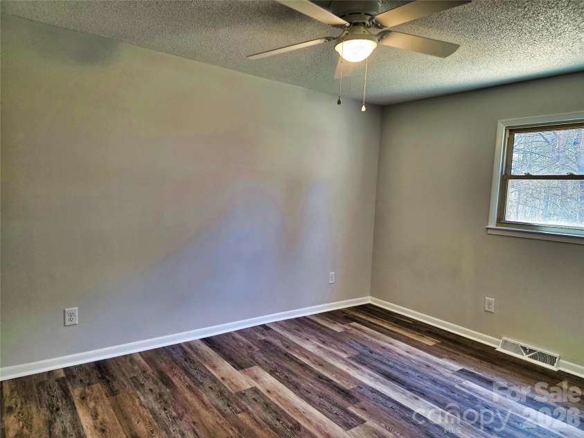 323 Mount Bethel Road, Harmony, NC 28634.  MLS# CAR4357269, YatesRealty ID 9824. 