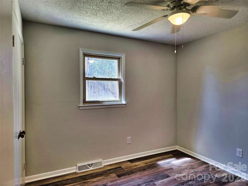 323 Mount Bethel Road, Harmony, NC 28634.  MLS# CAR4357269, YatesRealty ID 9824. 