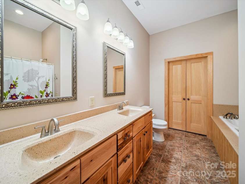 158 Pioneer Drive, Mount Gilead, NC 27306.  MLS# CAR4282197, YatesRealty ID 9825. 