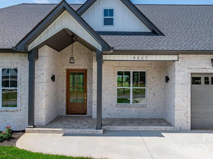 4227 Holly Circle, Conover, NC 28613.  MLS# CAR4233197, YatesRealty ID 9825. 