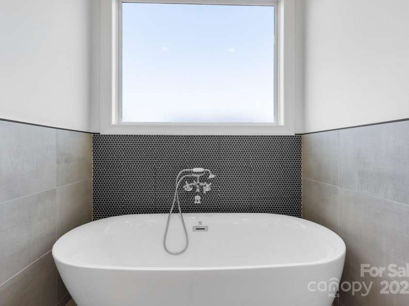 4227 Holly Circle, Conover, NC 28613.  MLS# CAR4233197, YatesRealty ID 9825. 