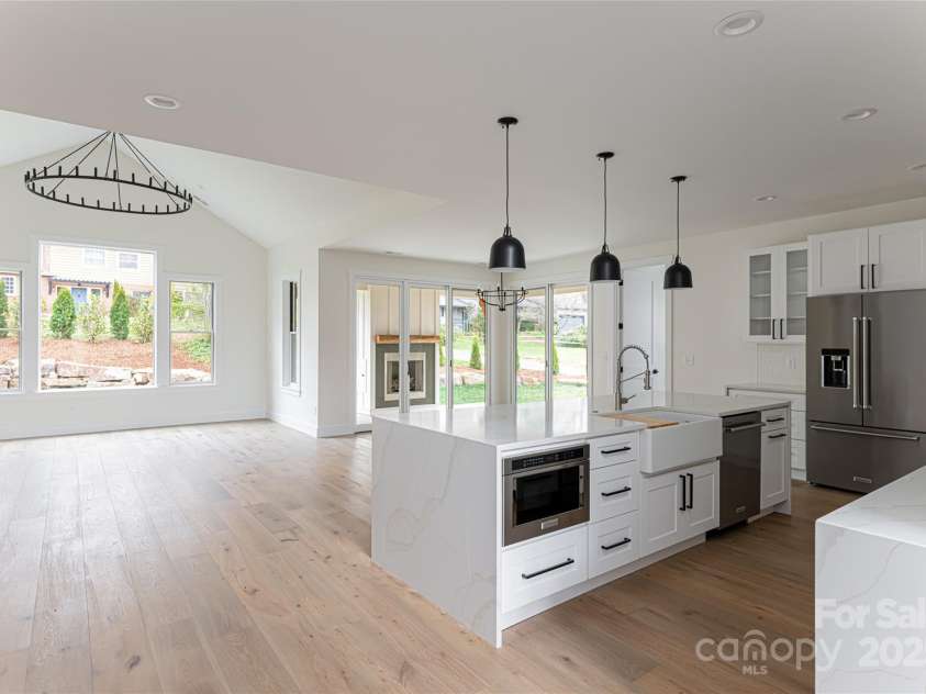 251 Bee Tree Road, Swannanoa, NC 28778.  MLS# CAR4238018, YatesRealty ID 9826. Open floor plan