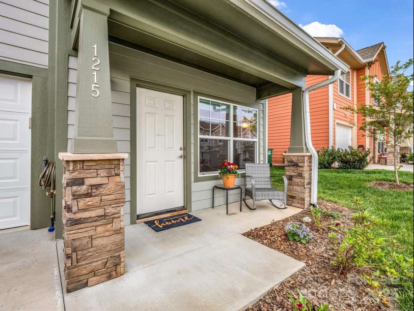 1215 Pauline Trail Drive, Arden, NC 28704.  MLS# CAR4253882, YatesRealty ID 9827. 