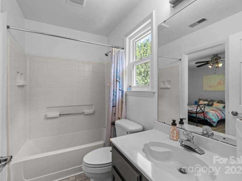 13914 Loch Loyal Drive, Charlotte, NC 28273.  MLS# CAR4251863, YatesRealty ID 9828. 
