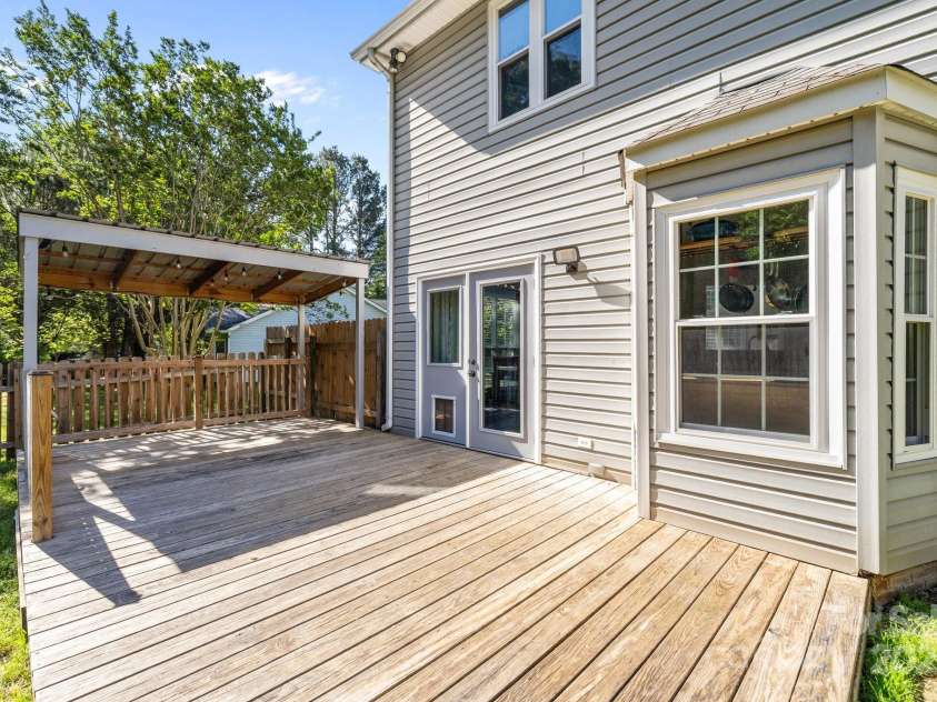 13914 Loch Loyal Drive, Charlotte, NC 28273.  MLS# CAR4251863, YatesRealty ID 9828. 