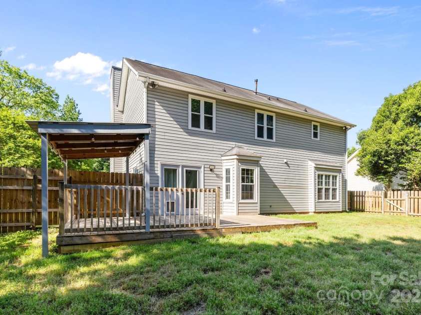 13914 Loch Loyal Drive, Charlotte, NC 28273.  MLS# CAR4251863, YatesRealty ID 9828. 