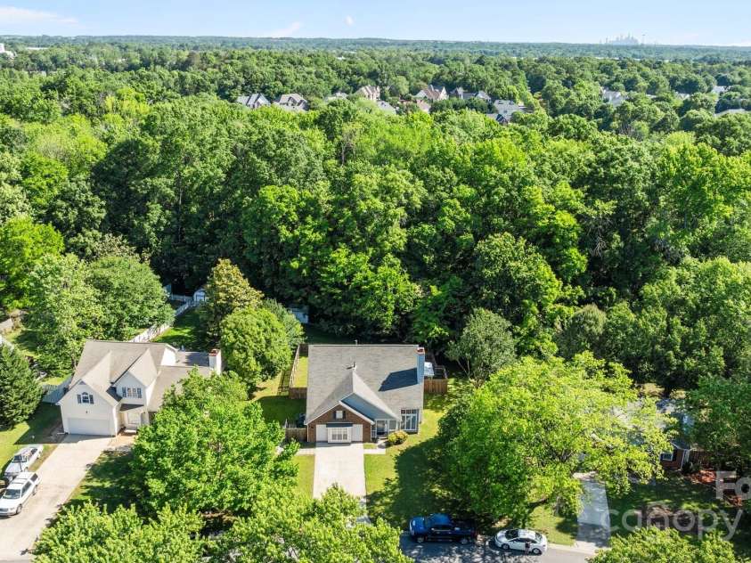 13914 Loch Loyal Drive, Charlotte, NC 28273.  MLS# CAR4251863, YatesRealty ID 9828. 