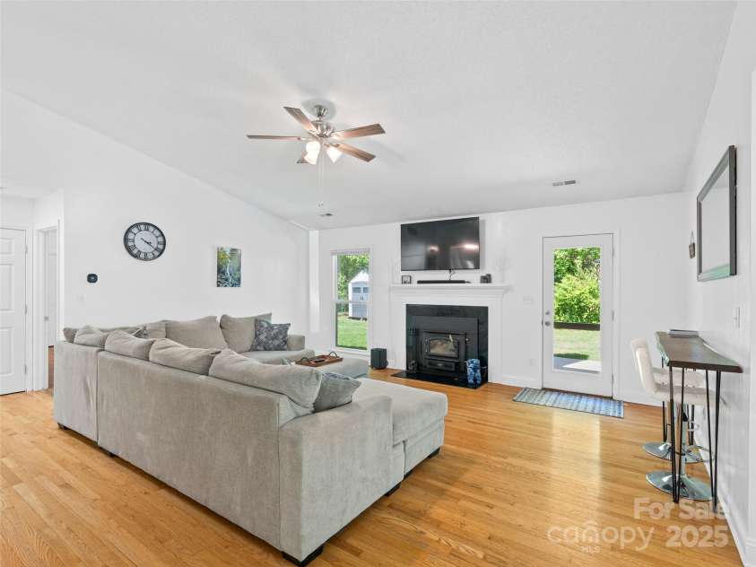 989 Thorncrest Court, Fletcher, NC 28732.  MLS# CAR4253204, YatesRealty ID 9829. 
