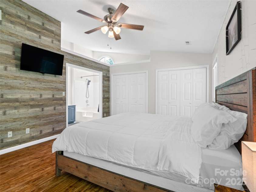 989 Thorncrest Court, Fletcher, NC 28732.  MLS# CAR4253204, YatesRealty ID 9829. Primary bedroom