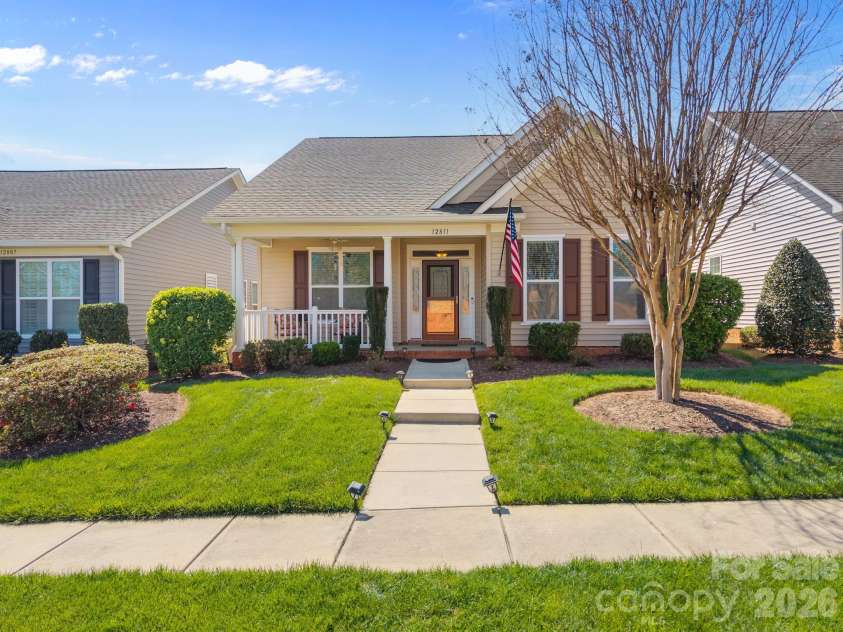 12811 Hazelbrook Lane, Cornelius, NC 28031.  MLS# CAR4360741, YatesRealty ID 9830. 