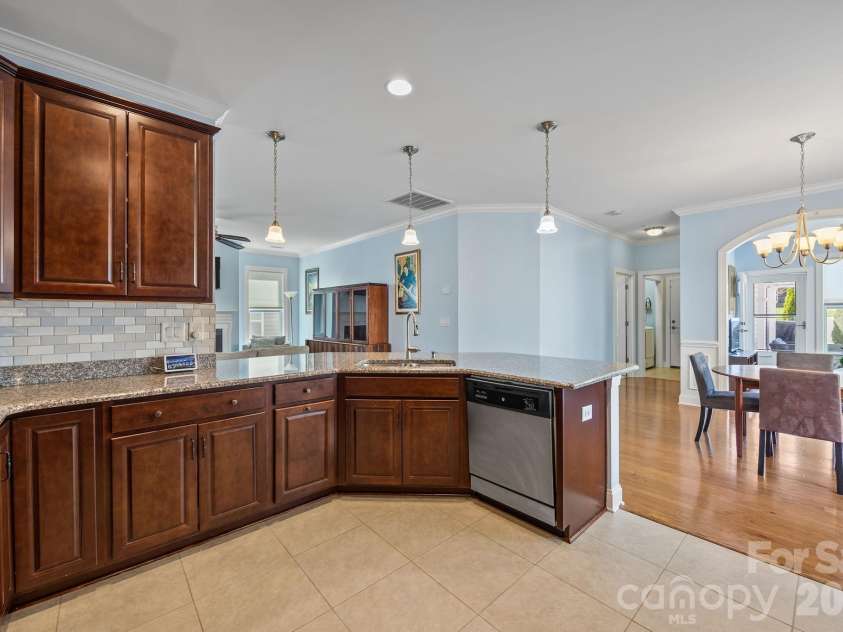 12811 Hazelbrook Lane, Cornelius, NC 28031.  MLS# CAR4360741, YatesRealty ID 9830. 