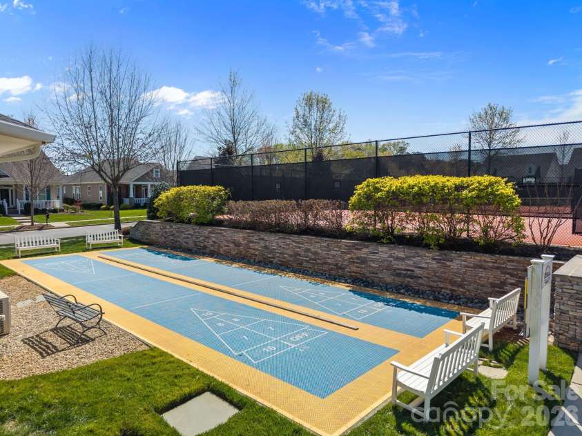 12811 Hazelbrook Lane, Cornelius, NC 28031.  MLS# CAR4360741, YatesRealty ID 9830. 