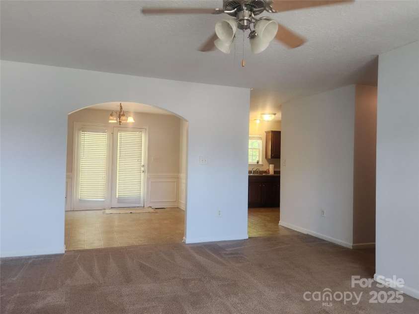 121 Marcella Drive, Kings Mountain, NC 28086.  MLS# CAR4251918, YatesRealty ID 9831. 