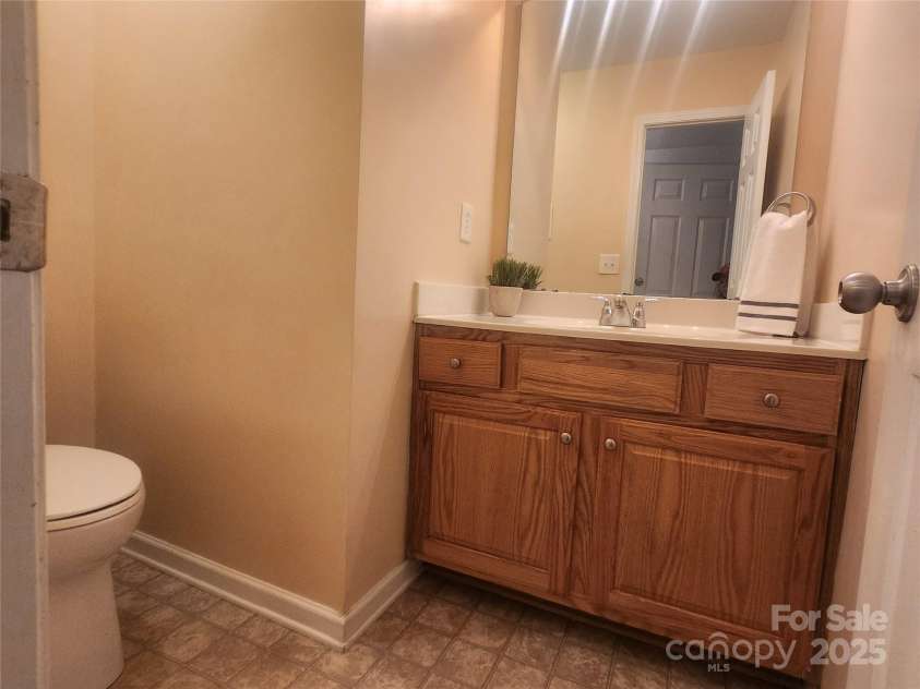 121 Marcella Drive, Kings Mountain, NC 28086.  MLS# CAR4251918, YatesRealty ID 9831. 